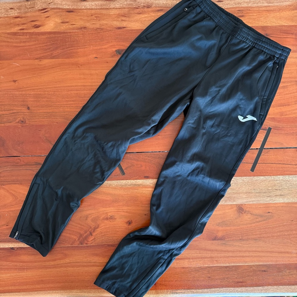🦊 Joma Men's Black Joggers